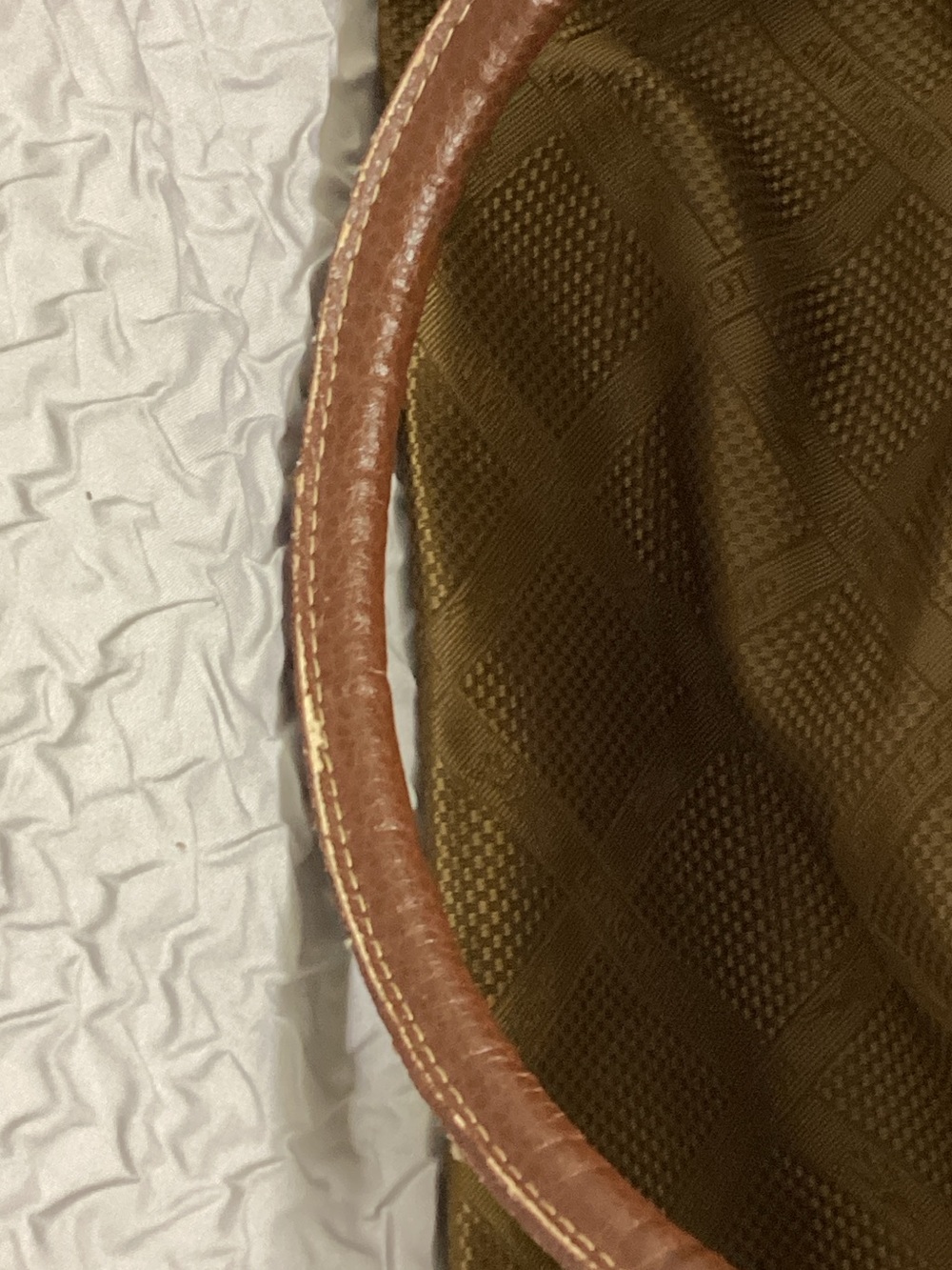 Longchamp Le Pliage lattice logo bag
French sophistication Timeless purse - Picture 12 of 16